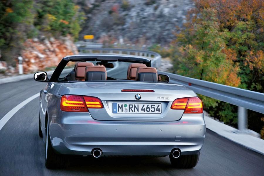 BMW 335i 2011 года  (фото 25 из 37)